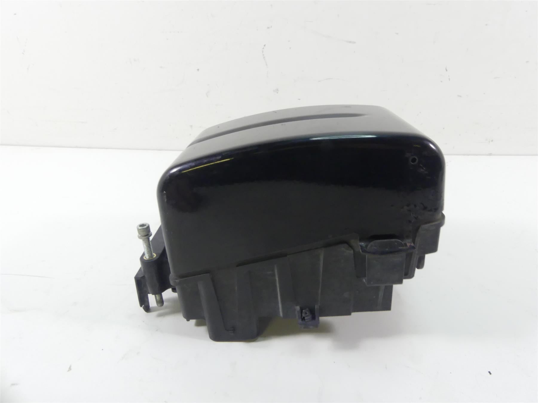 2013 Harley FXDWG Dyna Wide Glide Electrical Tray & Cover 70367-12 66361-12 {{ shop.shopifyCountryName }} - Mototech271