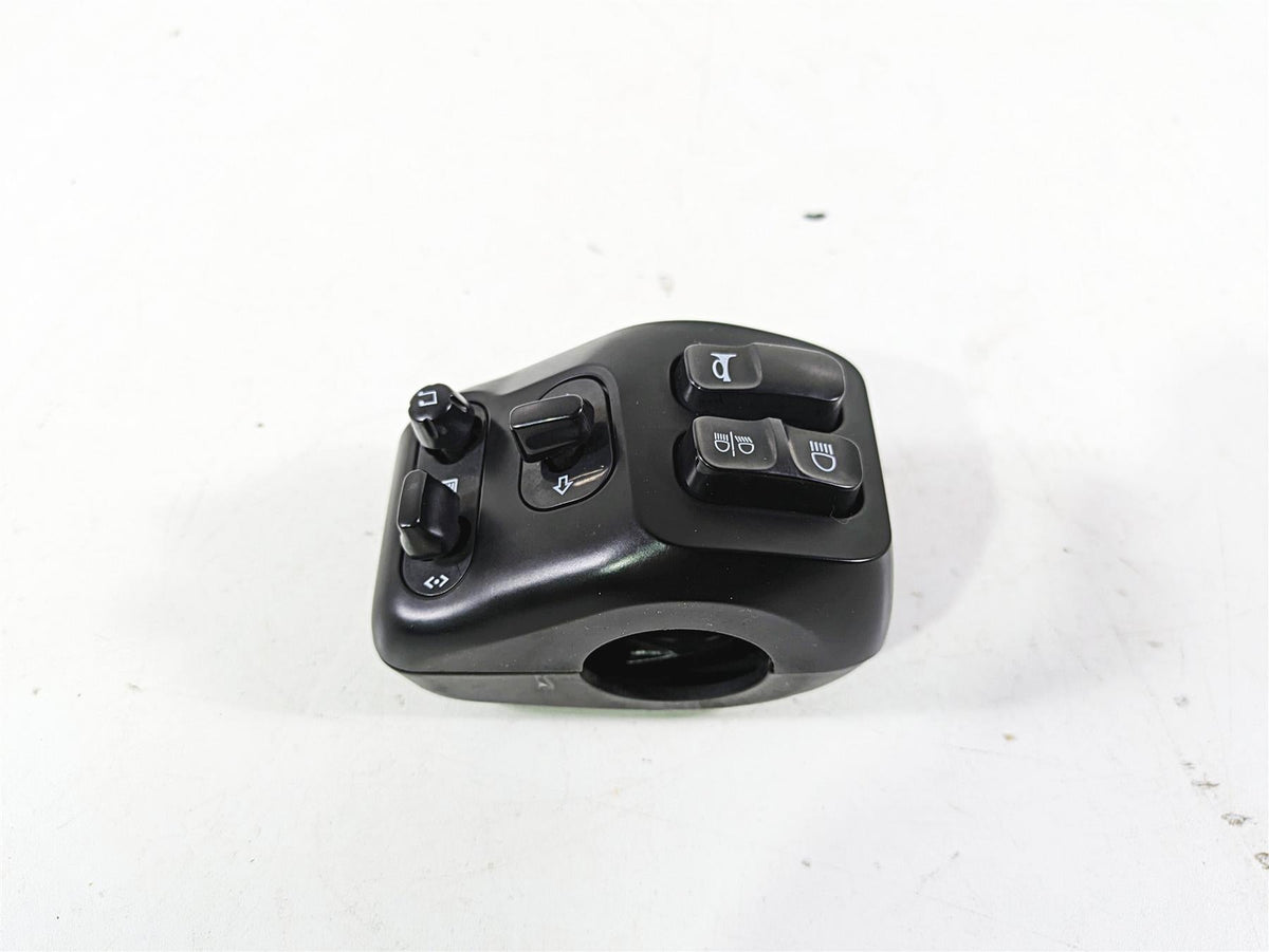 2018 Indian Chieftain Dark Horse Left Hand Control Switch 4016912 4018465 {{ shop.shopifyCountryName }} - Mototech271
