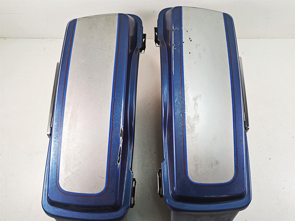 2005 Harley Touring FLHTCUI Electra Glide Saddlebag Saddle Bag Set 90753-93 {{ shop.shopifyCountryName }} - Mototech271