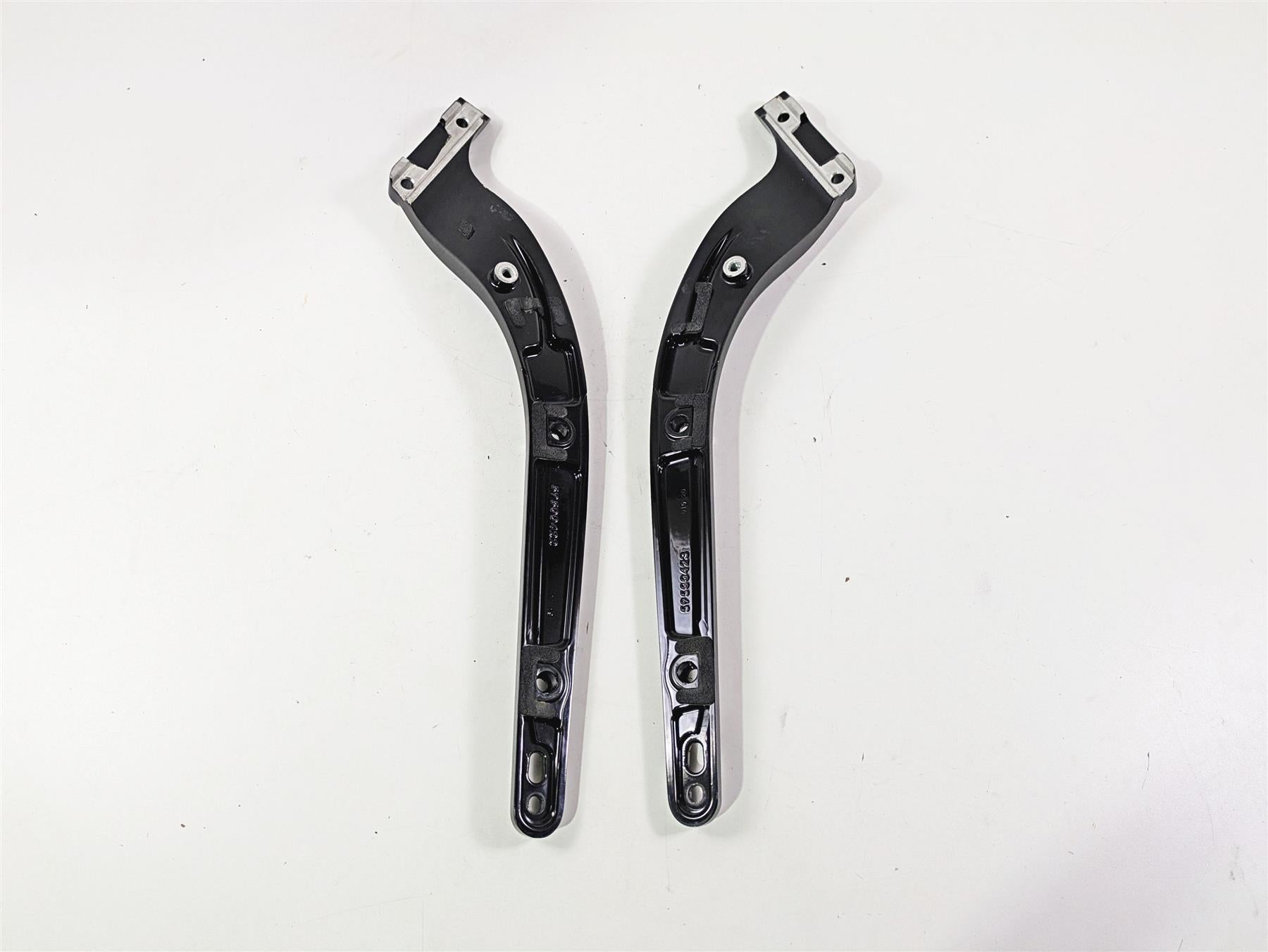 2020 Harley Softail FXST Standard Rear Fender Braces Struts 59500422 59500423 {{ shop.shopifyCountryName }} - Mototech271