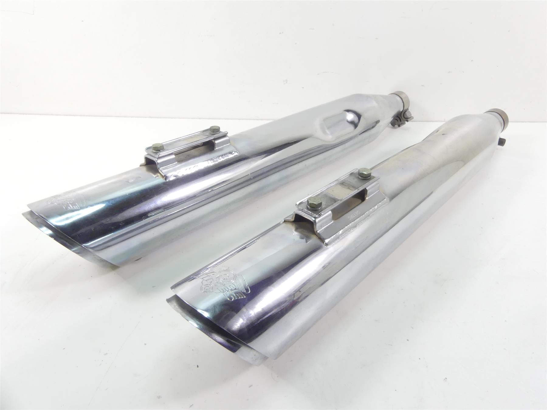 2012 Harley Touring FLHX Street Glide Vance Hines Twin Slash 4" Mufflers 16763 {{ shop.shopifyCountryName }} - Mototech271