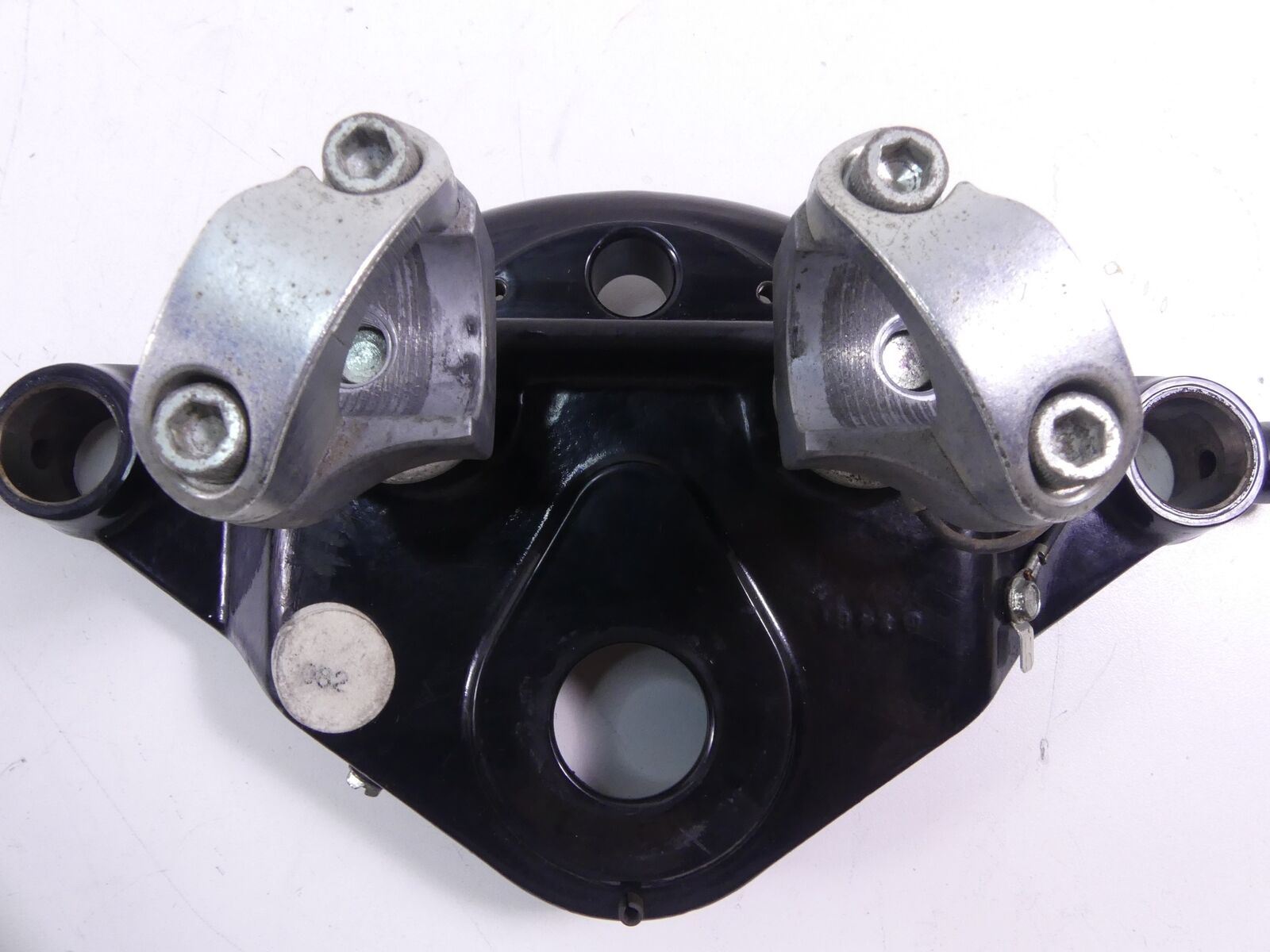 2003 Harley Touring FLHTCI Electra Glide Upper Triple Tree & Risers 45435-95 {{ shop.shopifyCountryName }} - Mototech271