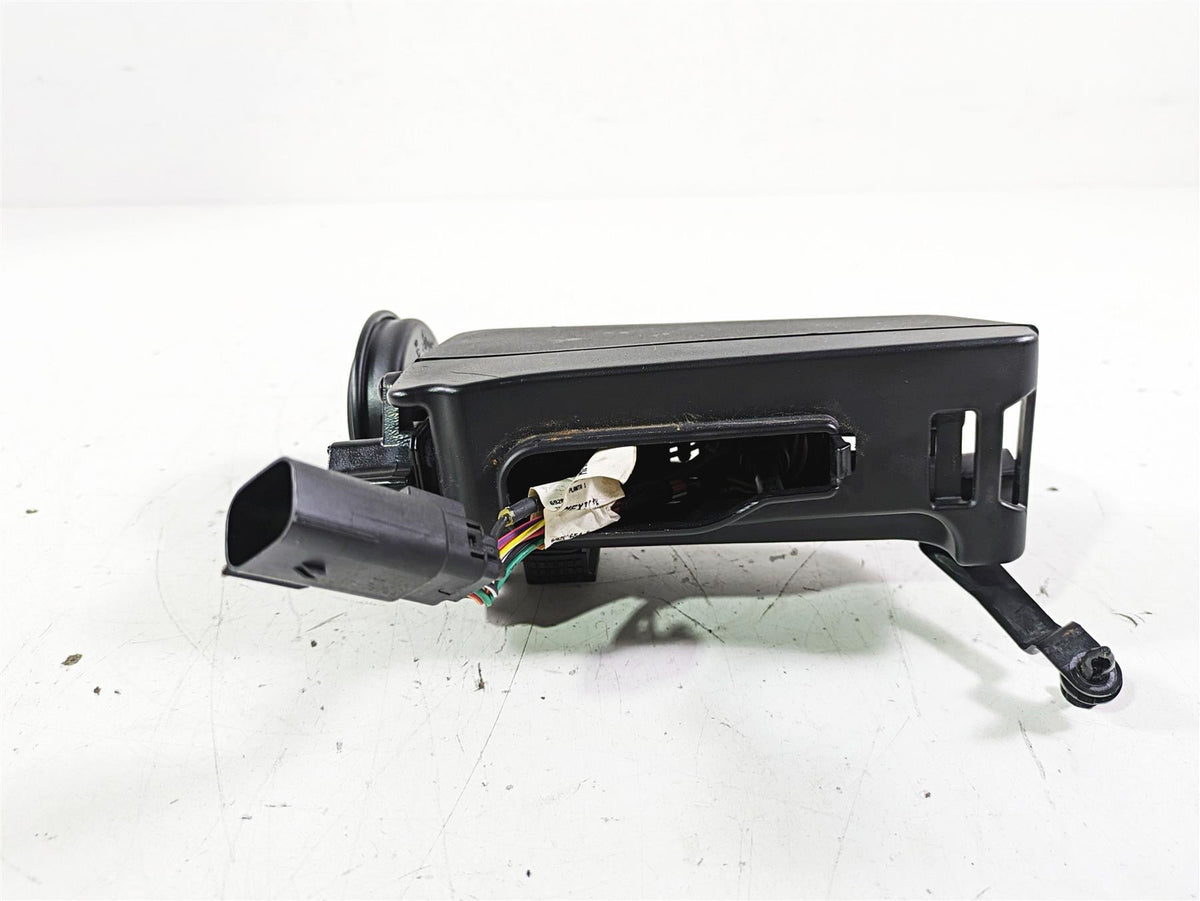 2019 Harley FLHCS Softail Heritage Horn + Box & Wiring 69201654 69000014 {{ shop.shopifyCountryName }} - Mototech271