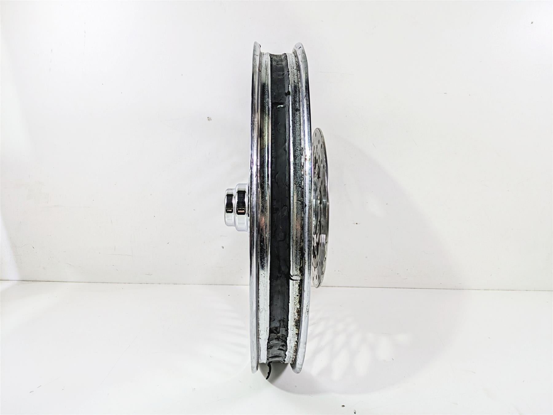 1998 Harley Touring FLHRCI Road King 21x2.15 Front Wheel Fat Spoke - Dent {{ shop.shopifyCountryName }} - Mototech271