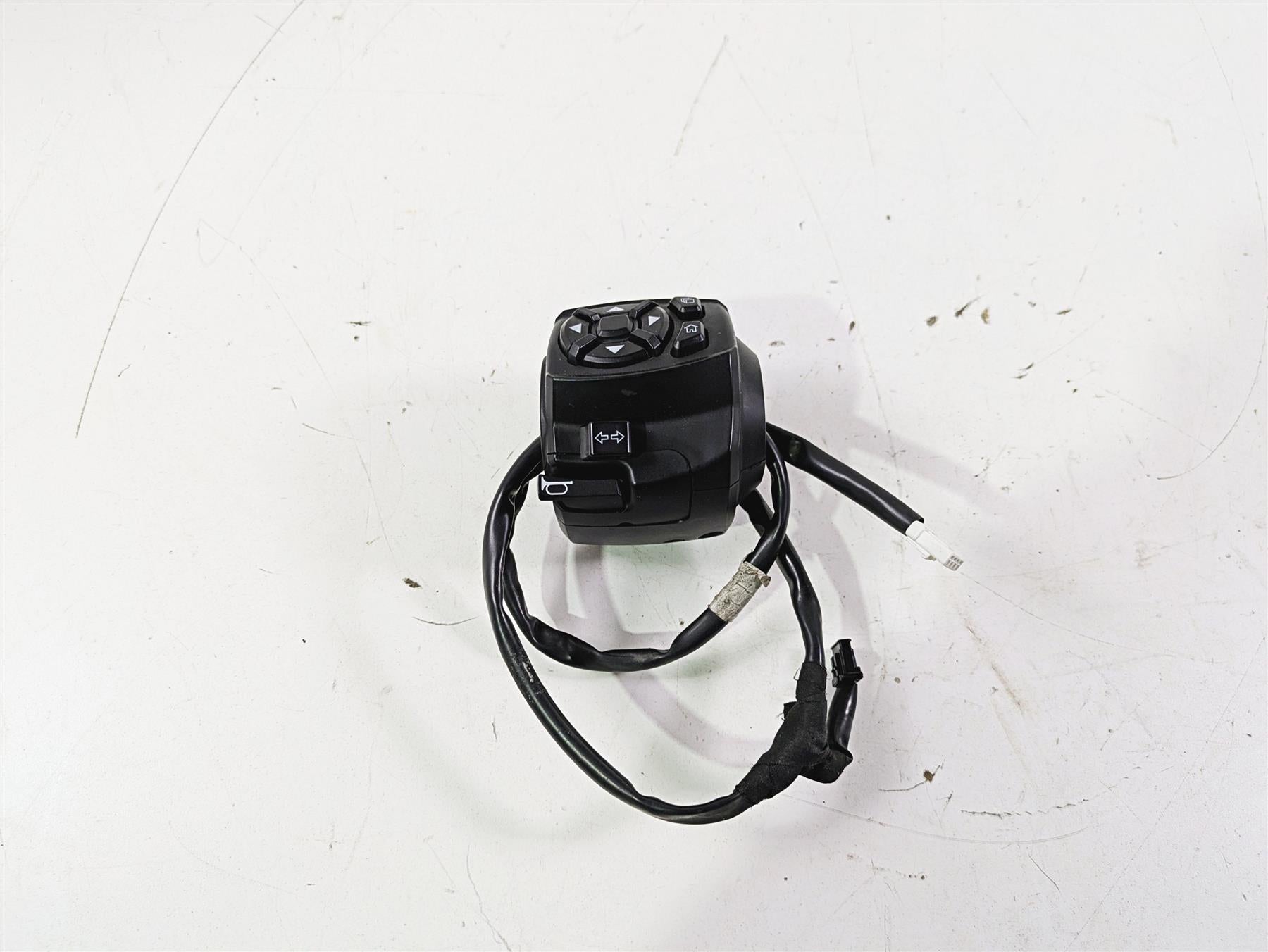 2022 Harley RA1250 S Pan America Left Hand Control Switch 71500522A