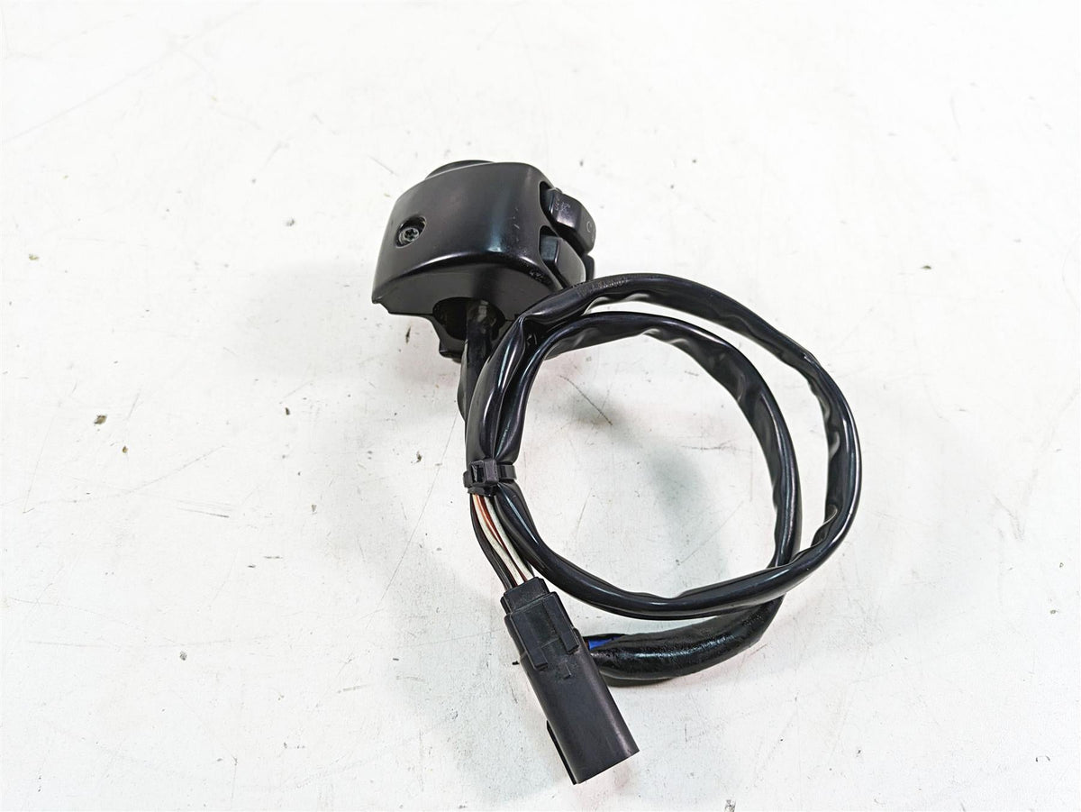 2007 Harley Sportster XL1200 C Right Hand Start Control Switch - Read 71684-06A {{ shop.shopifyCountryName }} - Mototech271