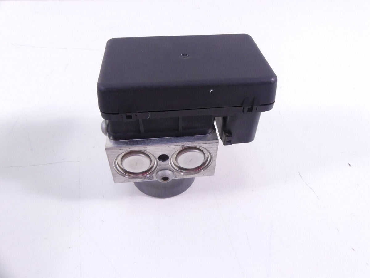 2016 Aprilia RSV 1100 Tuono V4 RR Abs Brake Pump Module B044588 {{ shop.shopifyCountryName }} - Mototech271