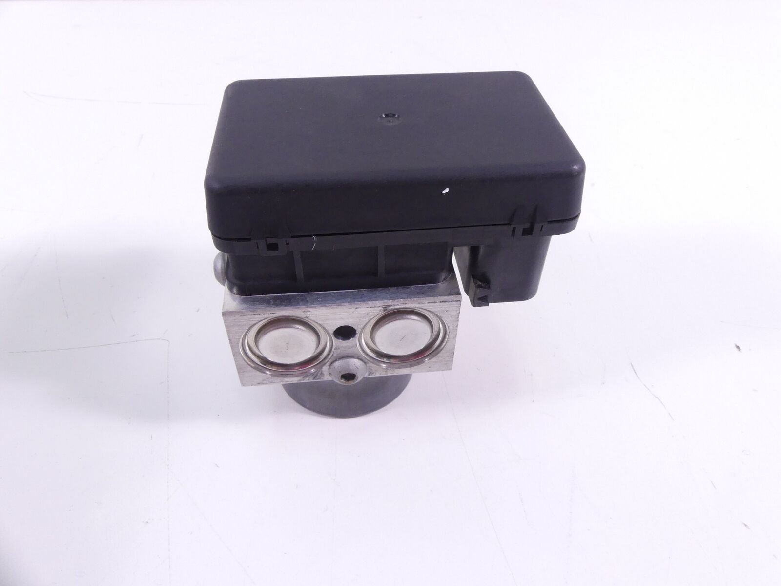 2016 Aprilia RSV 1100 Tuono V4 RR Abs Brake Pump Module B044588 {{ shop.shopifyCountryName }} - Mototech271