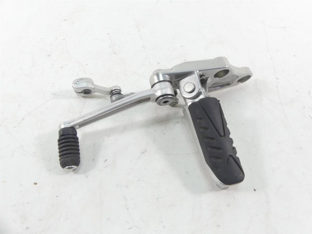 2013 Yamaha VMX17 V-Max 1700 Left Footpeg Foot Peg + Shifter Set 2S3-27442-00-00 {{ shop.shopifyCountryName }} - Mototech271