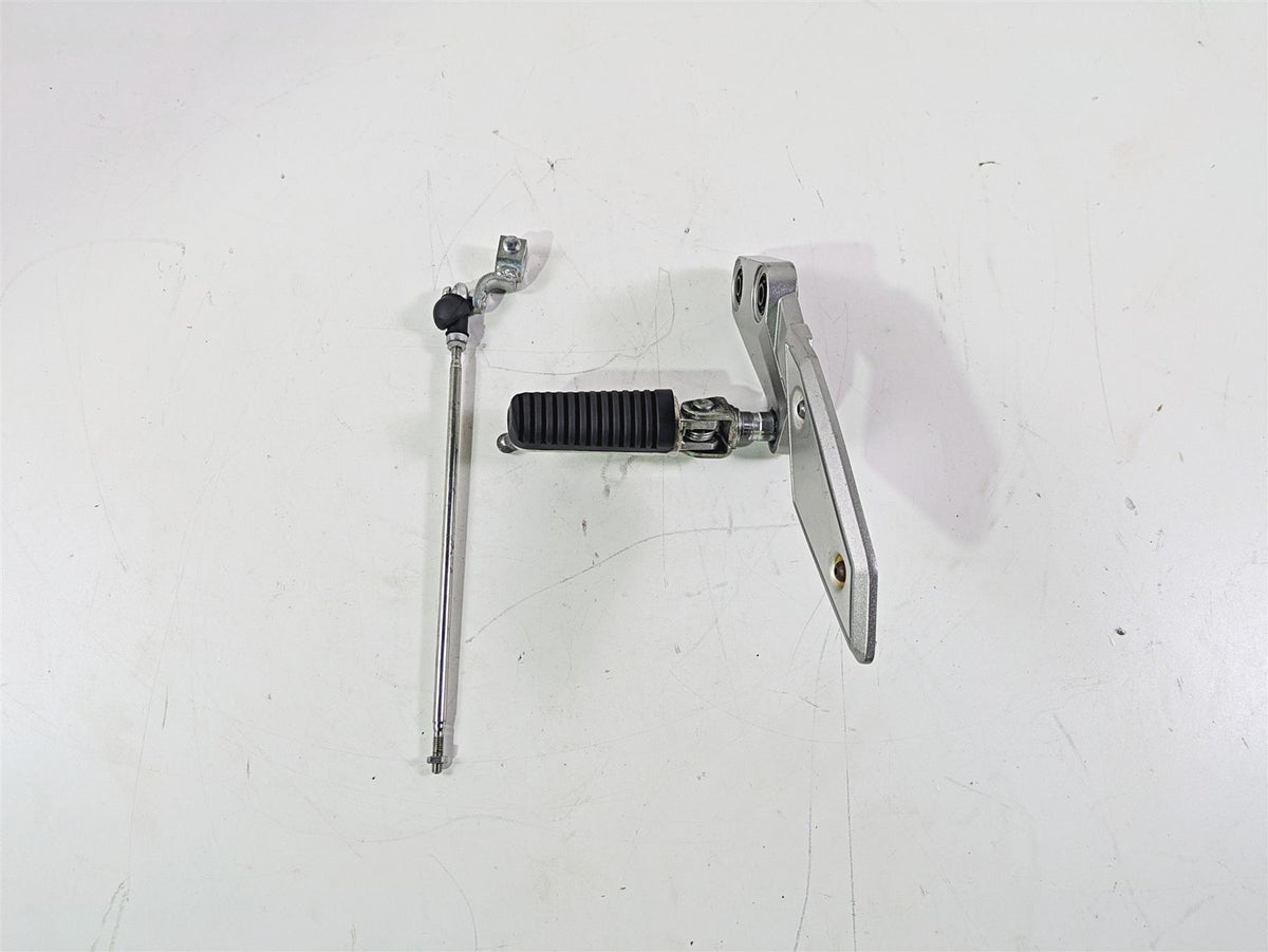 2009 Yamaha FZ1 FZS10 Fazer Left Rider Footpeg Shifter Parts Set 2D1-27442-00-00 {{ shop.shopifyCountryName }} - Mototech271