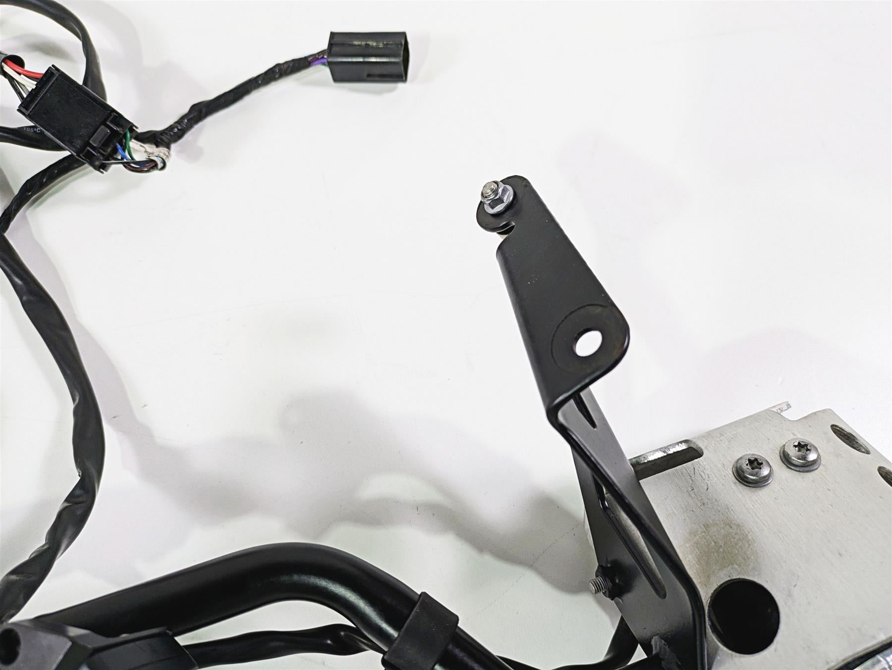 2015 Triumph Tiger Explorer XC Fog Lights & Mounting Rail Set T2701552 T2701553 {{ shop.shopifyCountryName }} - Mototech271