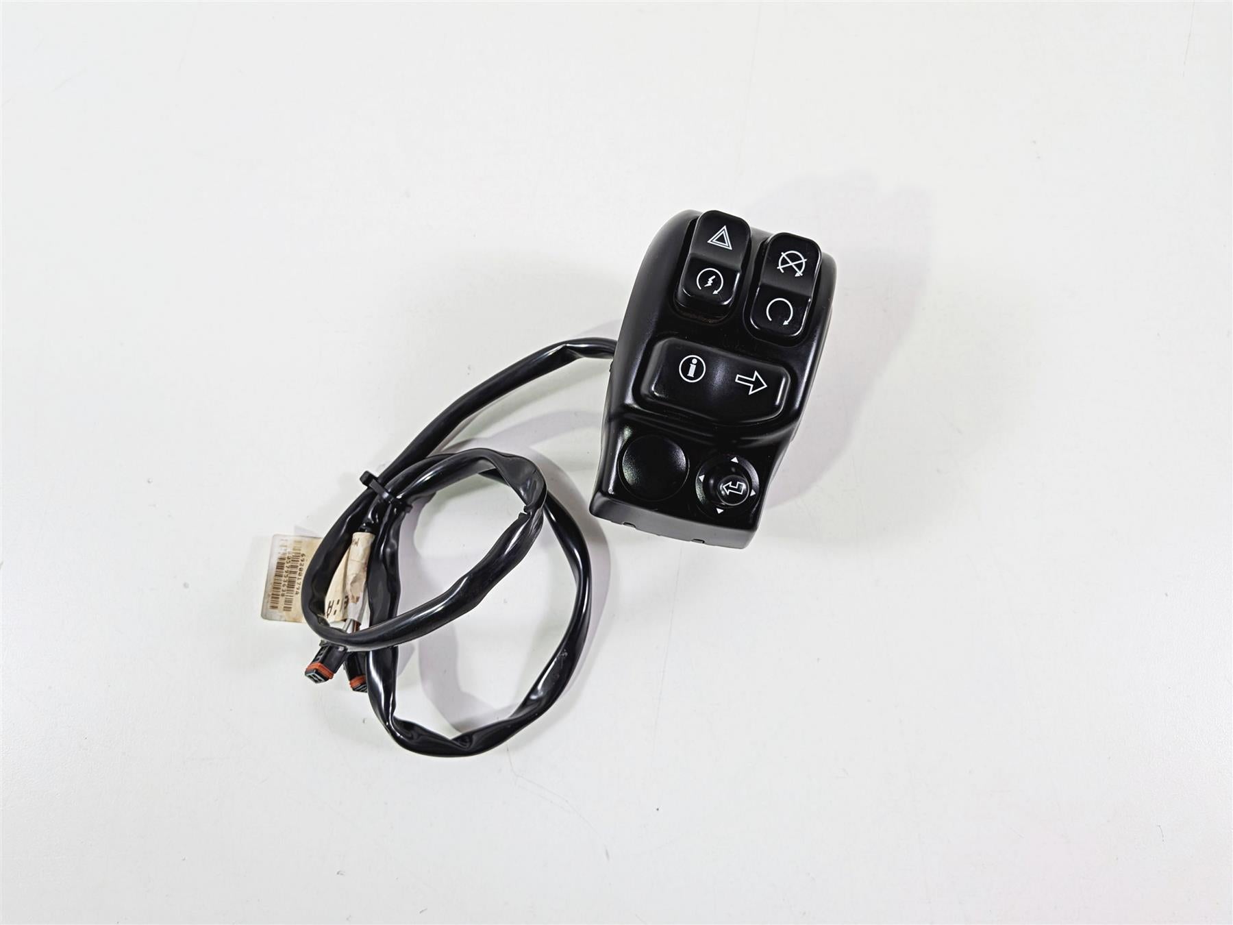 2018 Harley FLHTCU Touring Electra Glide Right Hand Control Switch 71500129C-Mototech271