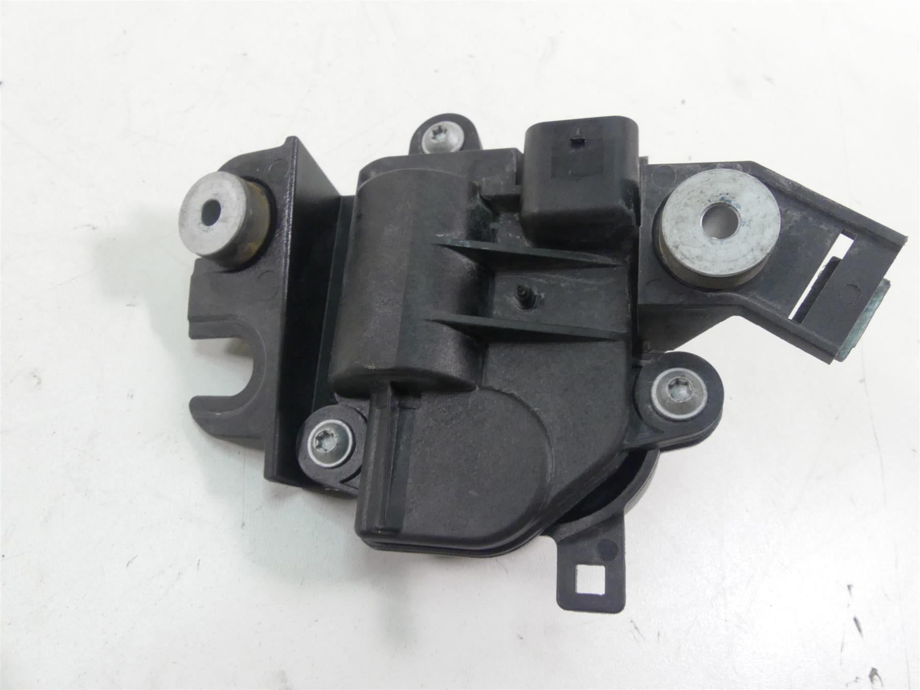 2018 BMW S1000RR K46 Exhaust Servo Flap Motor Interference 18519443059 {{ shop.shopifyCountryName }} - Mototech271