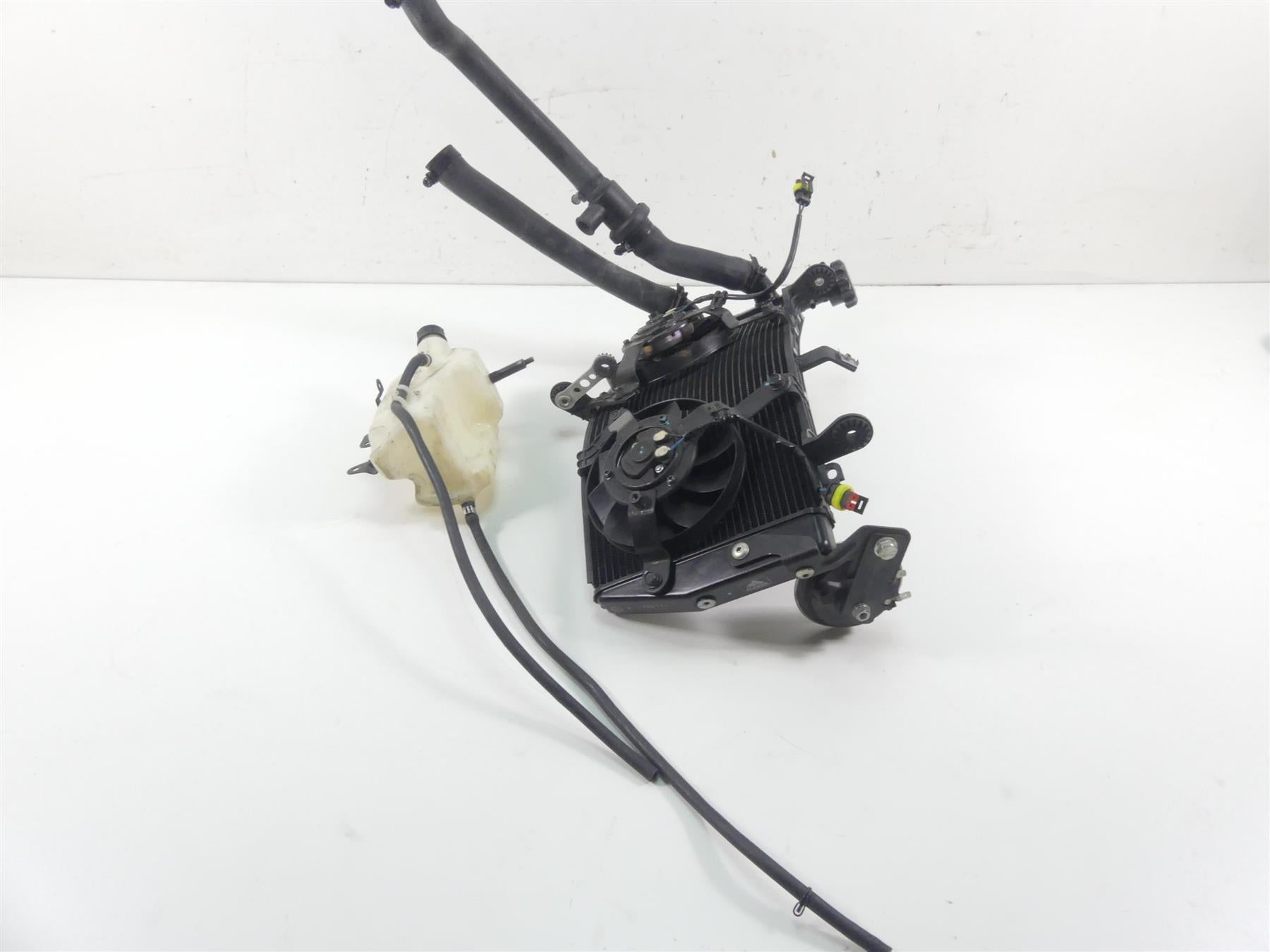 2017 Ducati 939 S Supersport Radiator Fan Reservoir Hoses Set 54841033A {{ shop.shopifyCountryName }} - Mototech271
