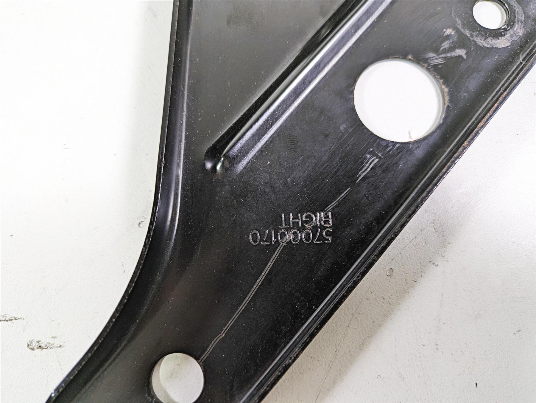 2020 Harley Touring FLHT Electra Glide Front Fairing Mounting Hardware 57000169A {{ shop.shopifyCountryName }} - Mototech271
