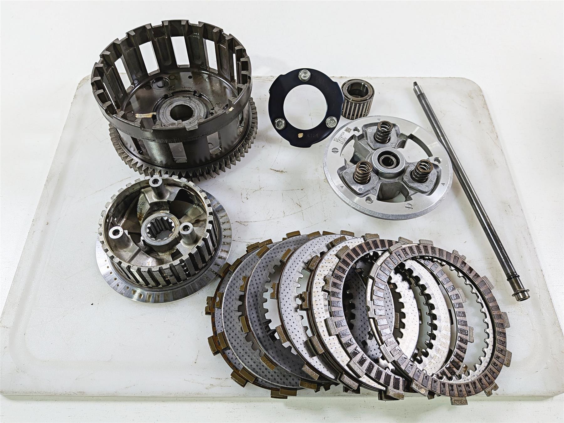 2023 BMW F850GS K81 Clutch Basket Friction Pressure Plate Disc Set 21218565058 {{ shop.shopifyCountryName }} - Mototech271