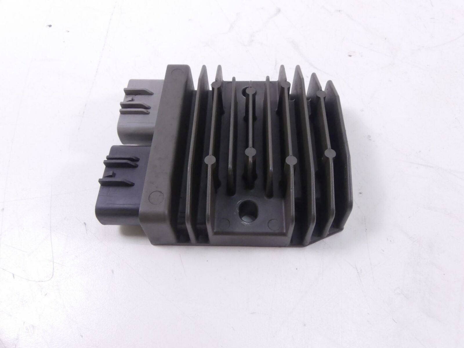 2012 Yamaha XT1200 Super Tenere Rectifier Voltage Regulator 1D7-81960-01-00 {{ shop.shopifyCountryName }} - Mototech271