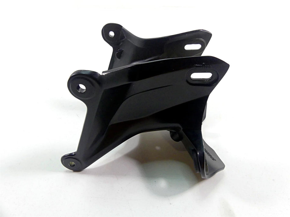 2022 Triumph Speed Triple 1200 RS Front Headlight Gauges Stay Mount T2310246 {{ shop.shopifyCountryName }} - Mototech271