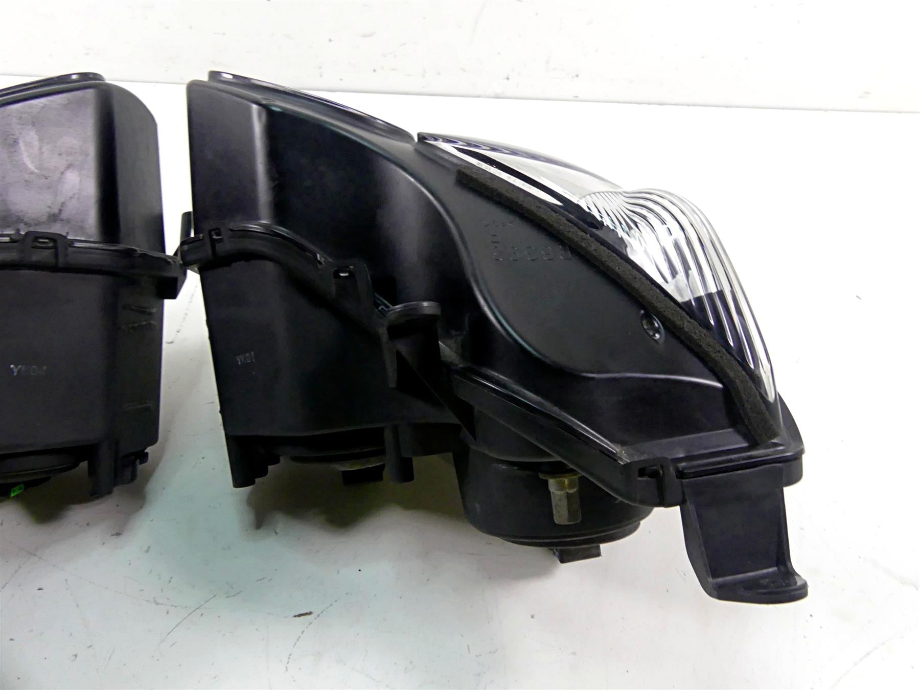2010 Kawasaki ZX1400 ZX14 R Ninja Headlight Lamp Lens Set 23007-0066 23007-0067 {{ shop.shopifyCountryName }} - Mototech271