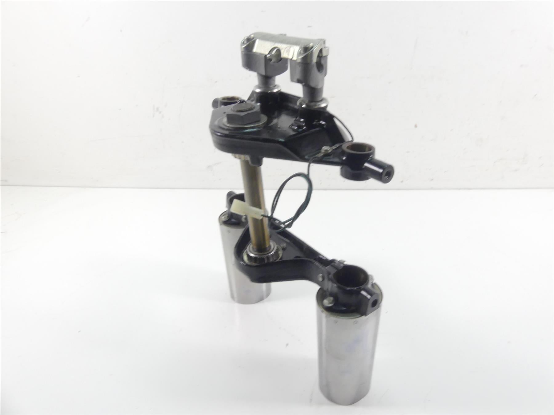 2011 Harley Touring FLTRU Road Glide Triple Trees Riser & Covers Set 45446-09 {{ shop.shopifyCountryName }} - Mototech271