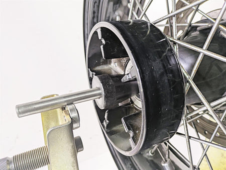 2009 Harley Touring FLHX Street Glide 16x5 Rear Wheel Rim - Runout 44606-09A {{ shop.shopifyCountryName }} - Mototech271