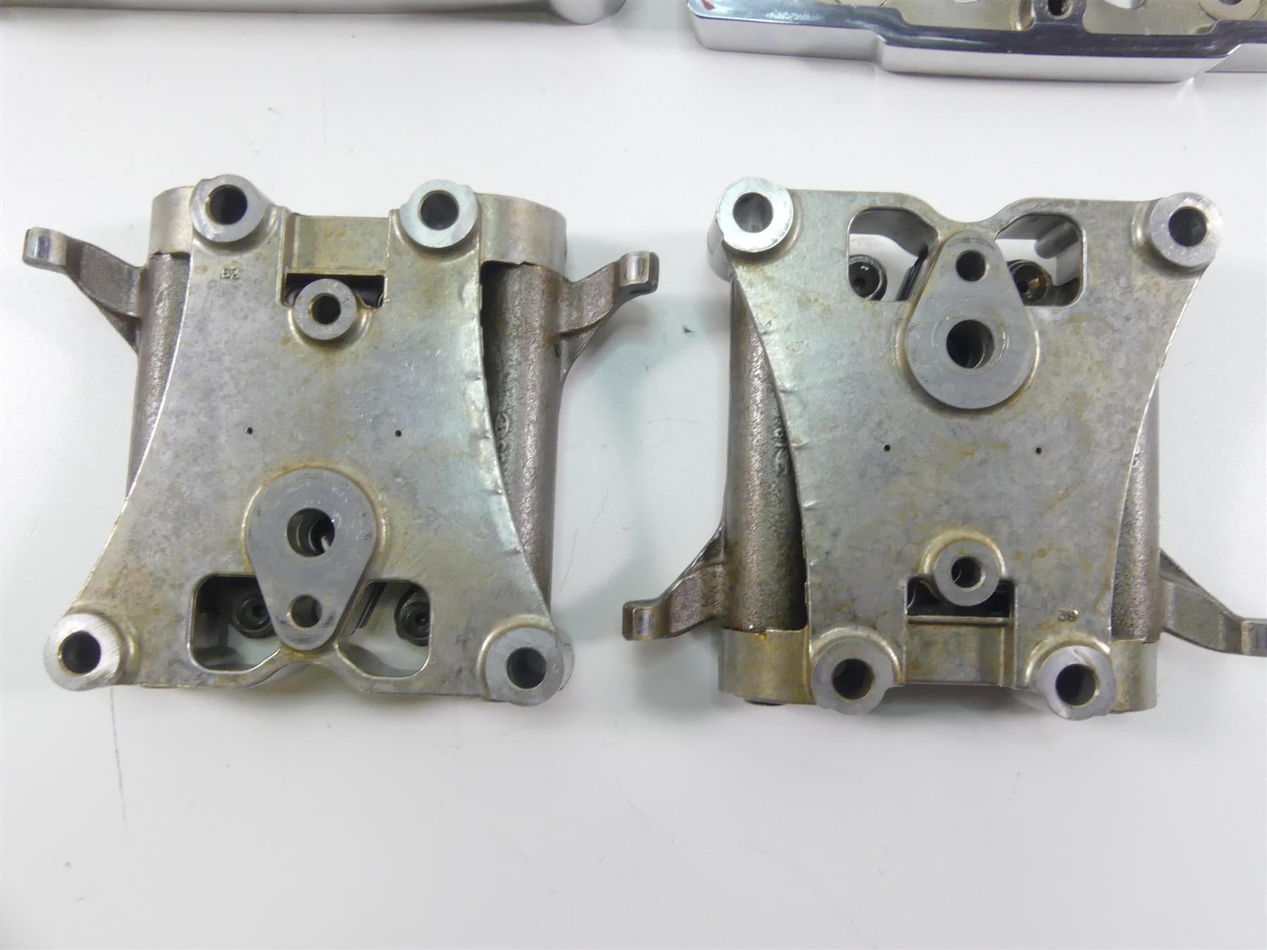 2013 Harley Touring FLHX Street Glide Rocker Arm Box Valve Cover Set 17543-99A {{ shop.shopifyCountryName }} - Mototech271
