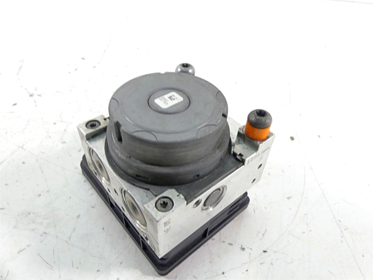 2018 BMW S1000RR K46 Abs Brake Pump Module 34518561705 34518566956 34519444398 {{ shop.shopifyCountryName }} - Mototech271