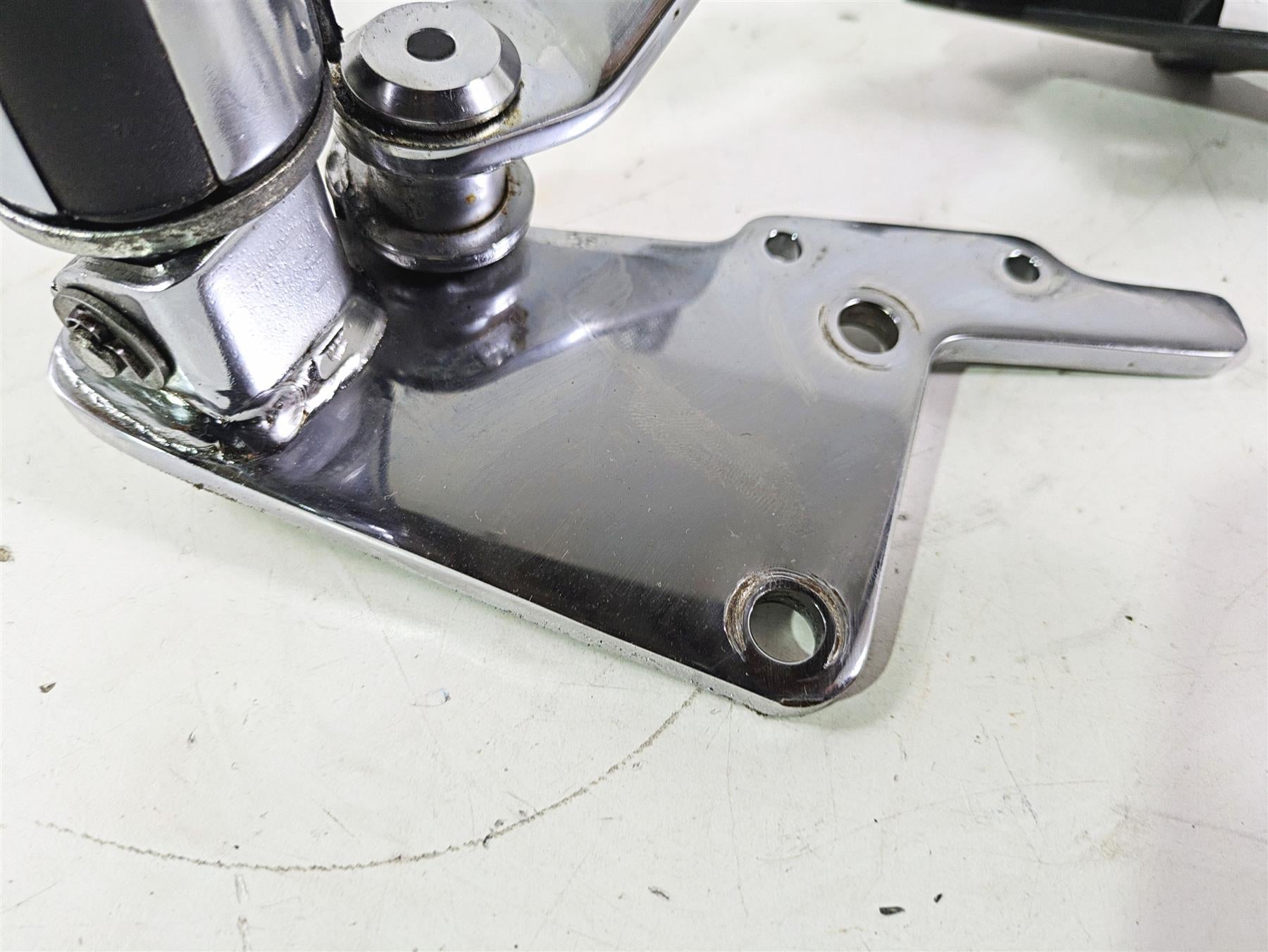 2002 Honda V-Twin VTX1800 C Right Front Foot Peg & Brake Parts 50615-MCH-C10 {{ shop.shopifyCountryName }} - Mototech271