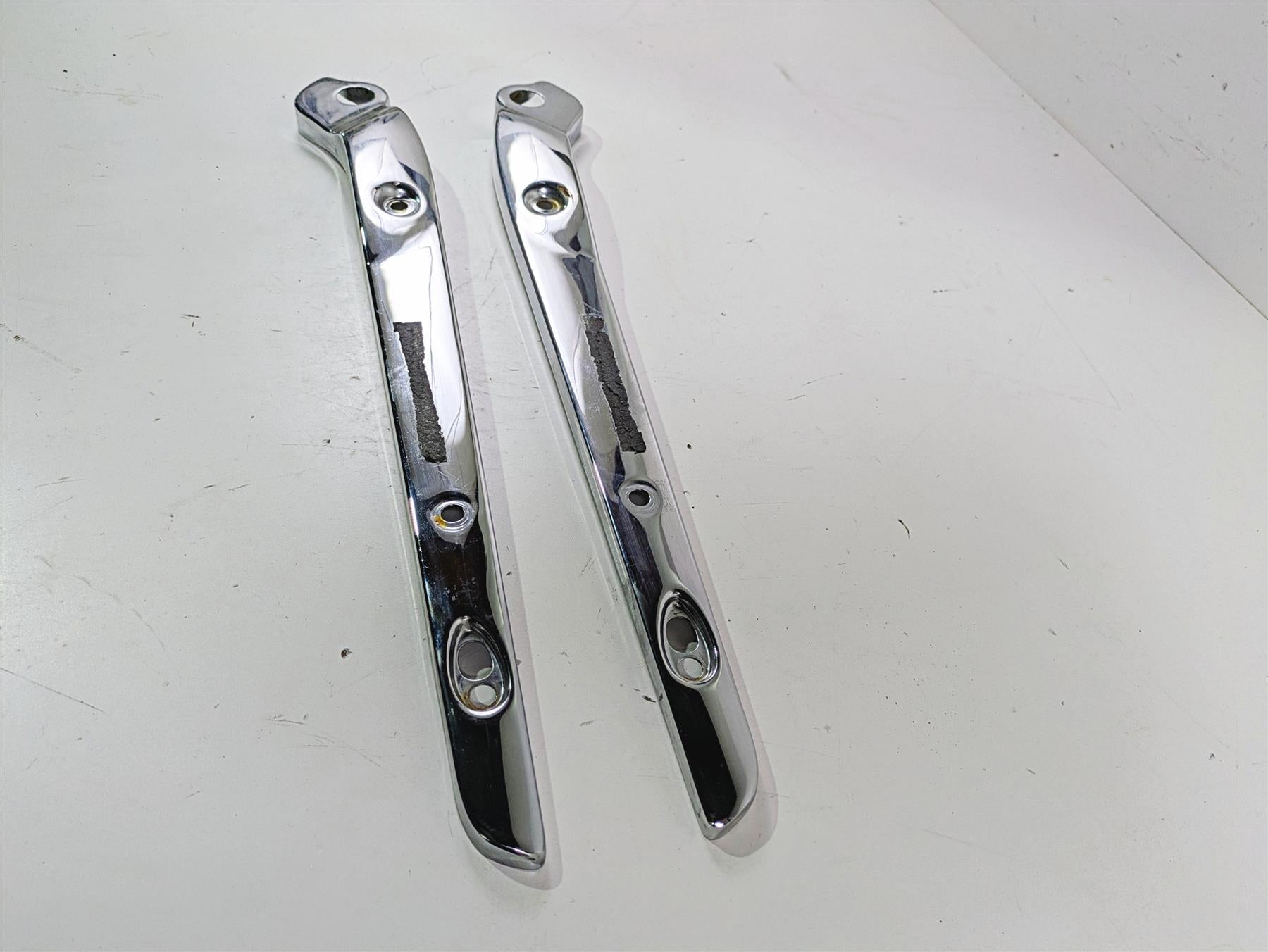 2015 Harley FXDF Dyna Fat Bob Rear Chrome Fender Struts Braces 59410-08 59281-08 {{ shop.shopifyCountryName }} - Mototech271