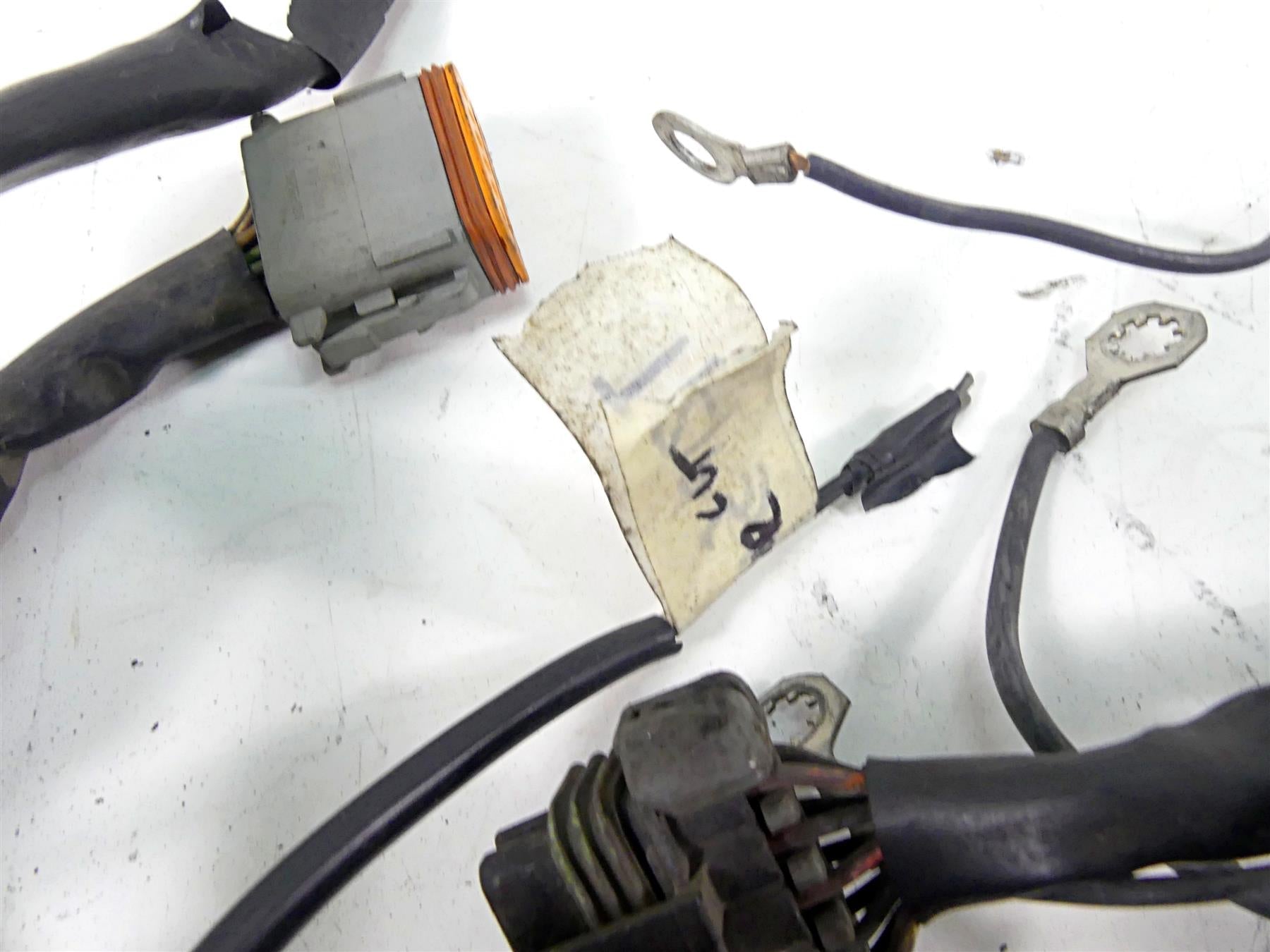 2002 Harley Touring FLHTC Electra Glide Main Wiring Harness -For Parts 70985-02 {{ shop.shopifyCountryName }} - Mototech271