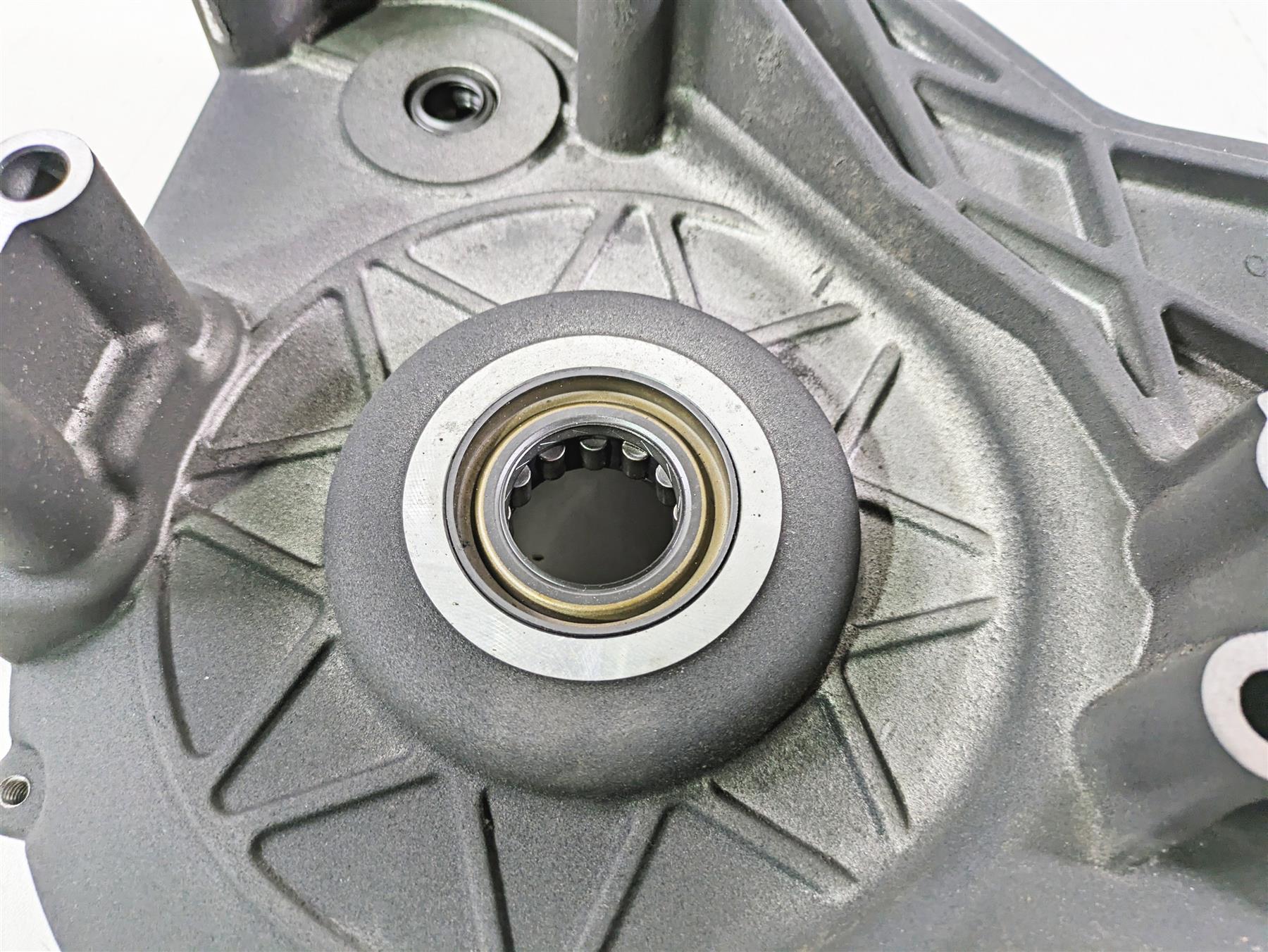 2004 Harley FLSTCI Softail Heritage Inner Primary Clutch Cover 60620-94B {{ shop.shopifyCountryName }} - Mototech271