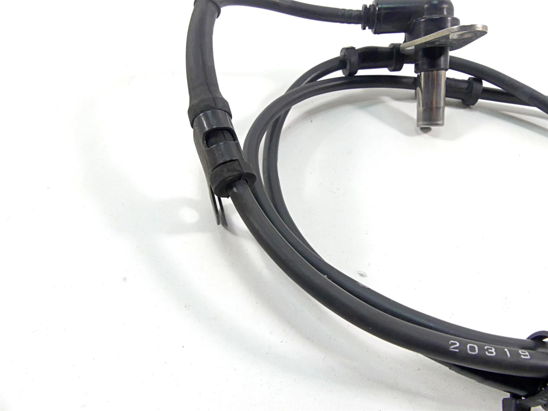 2012 Yamaha VMX17 VMAX 1700 Front Abs Brake Wheel Speed Sensor 2S3-85970-00-00 {{ shop.shopifyCountryName }} - Mototech271