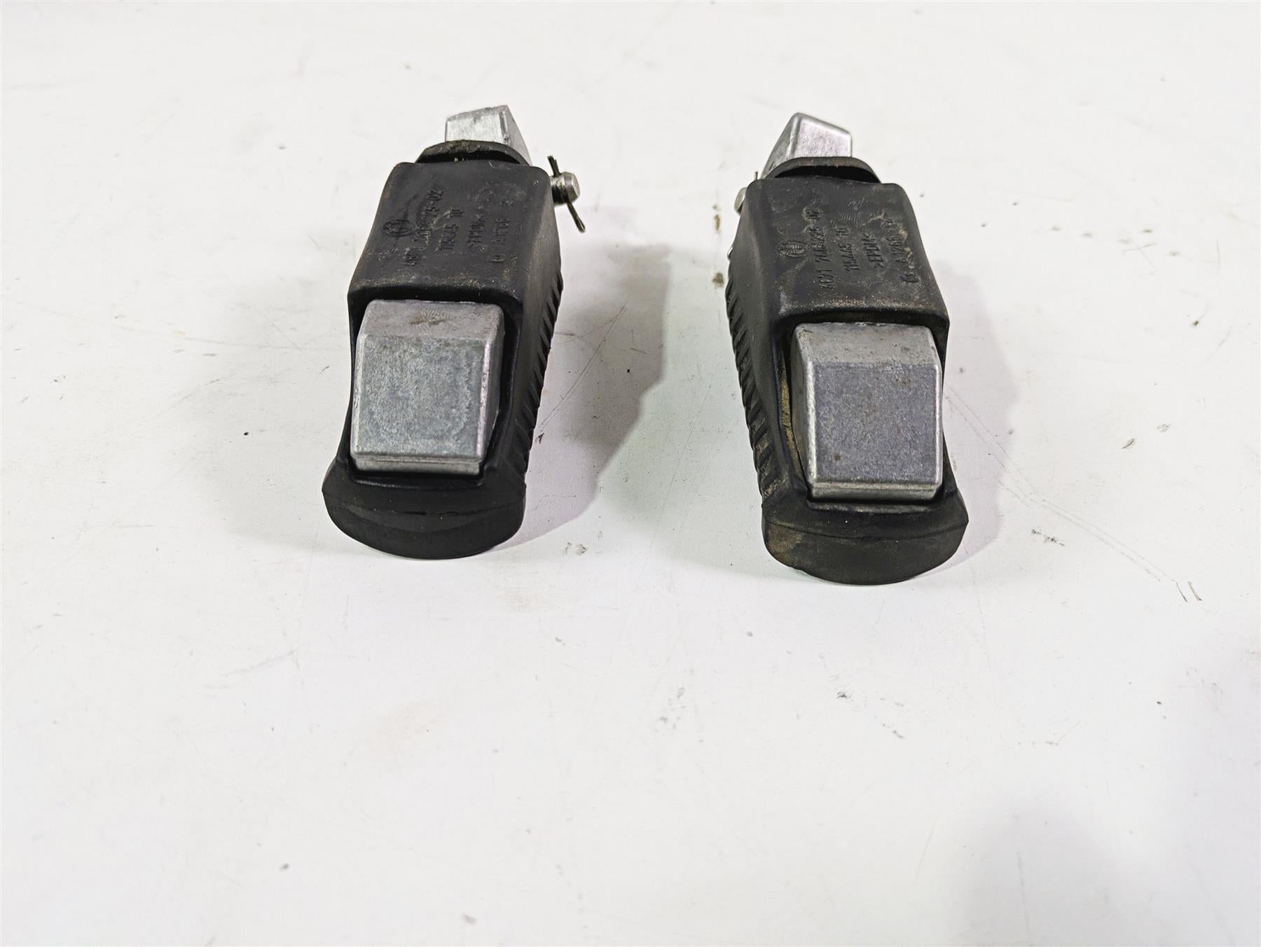 2017 BMW F800GS Adv K75 Passenger Footpeg Foot Peg Set 46717664225 {{ shop.shopifyCountryName }} - Mototech271