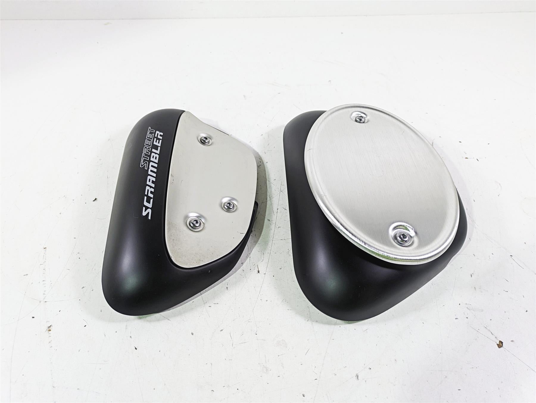 2020 Triumph Street Scrambler 900 Left Right Side Cover Fairing Set T2314107 {{ shop.shopifyCountryName }} - Mototech271