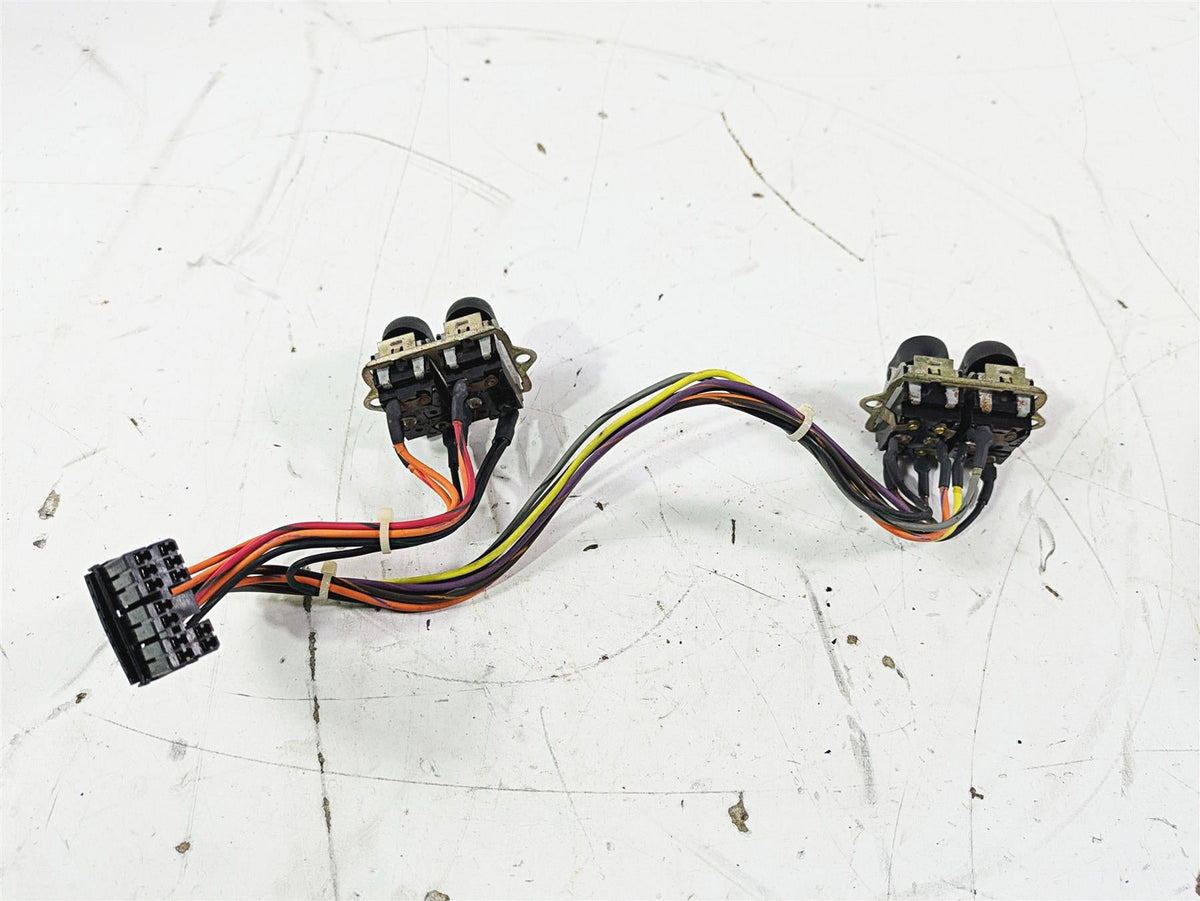 2003 Harley Touring FLHTCUI E-Glide 100th Auxiliary Switch Set 70271-98 {{ shop.shopifyCountryName }} - Mototech271