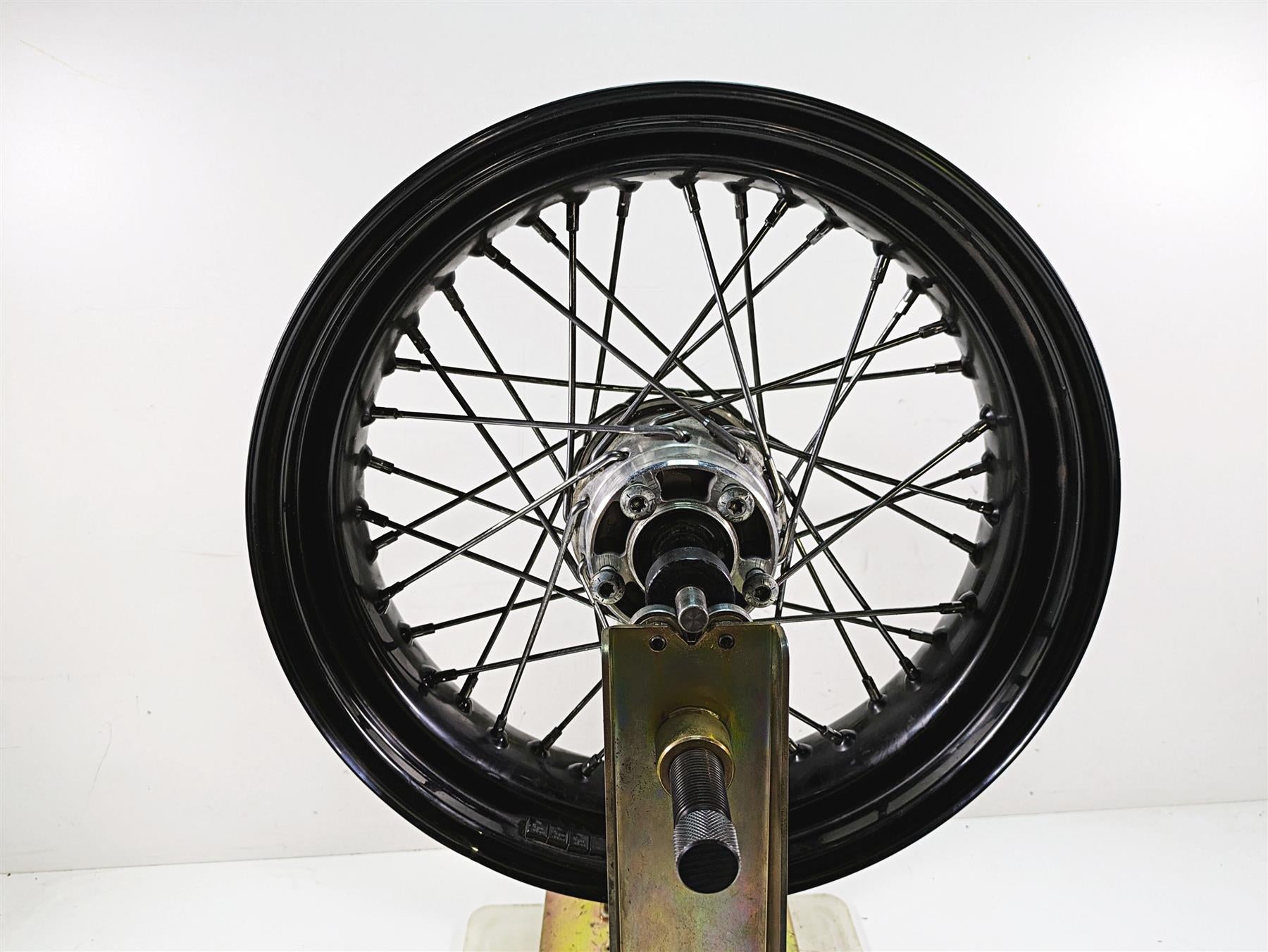 Harley Davidson Dyna Black 17x4.5 Spoke Wheel Rim 25mm Bearing 41430-09A
