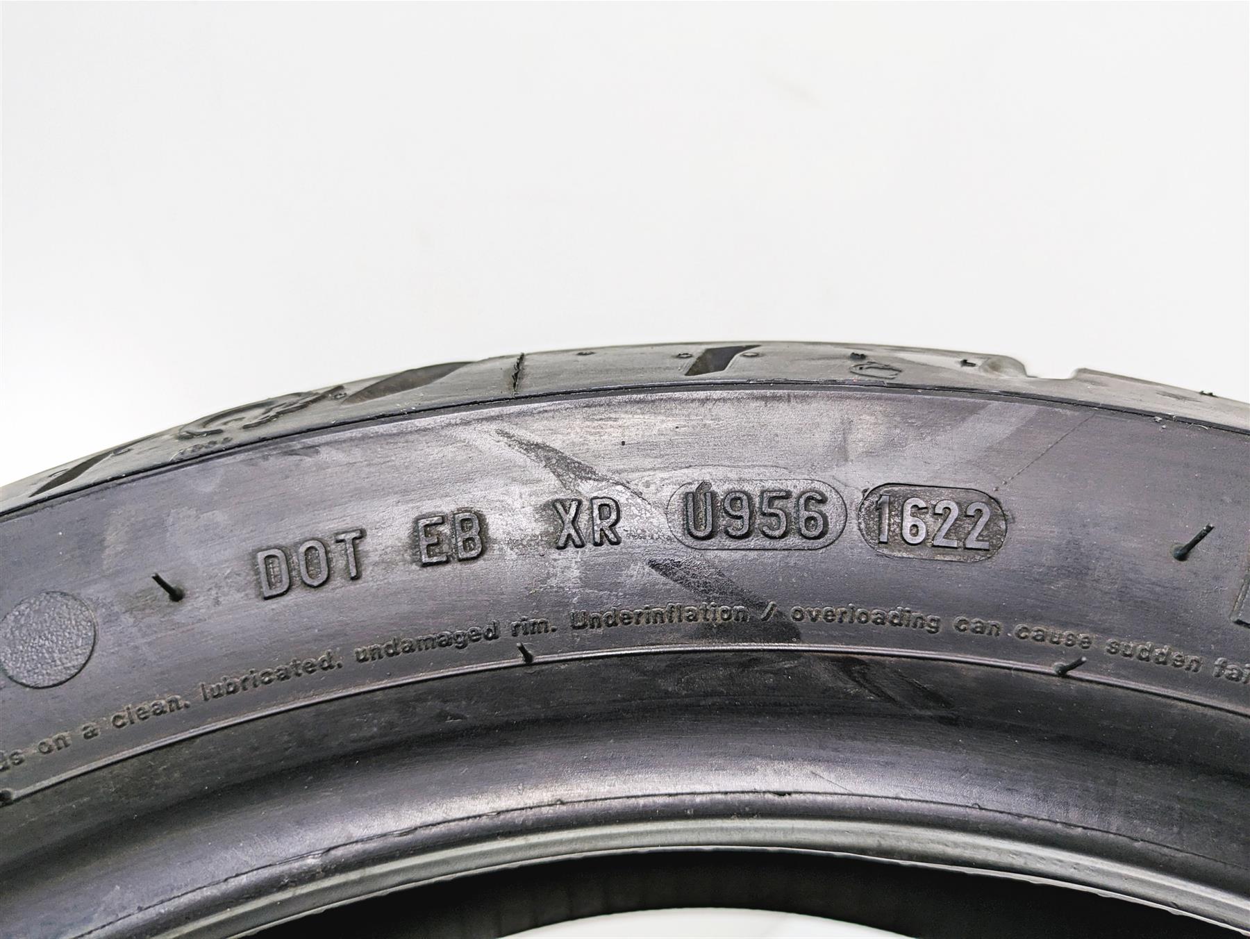 Used Rear Motorcycle Tire Pirelli Night Dragon 200/55 R17 5762595600 {{ shop.shopifyCountryName }} - Mototech271