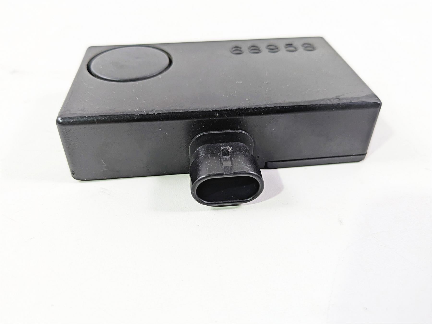 2001 Harley Touring FLHX Street Glide Alarm Siren Module Control Box 68958-00 {{ shop.shopifyCountryName }} - Mototech271