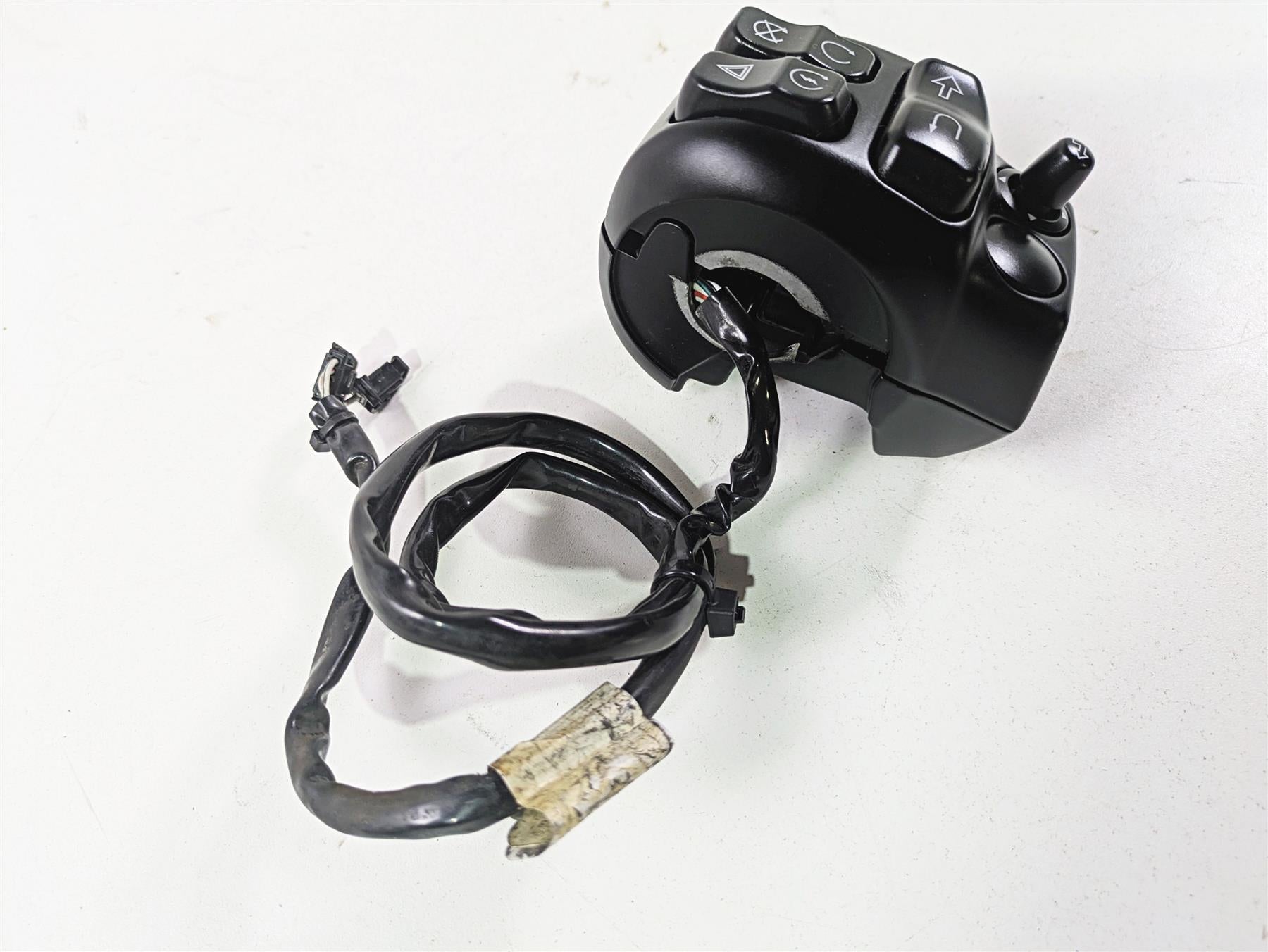 2021 Harley Touring FLTRX Road Glide Right Hand Control Switch Boom GTS 71500501 {{ shop.shopifyCountryName }} - Mototech271