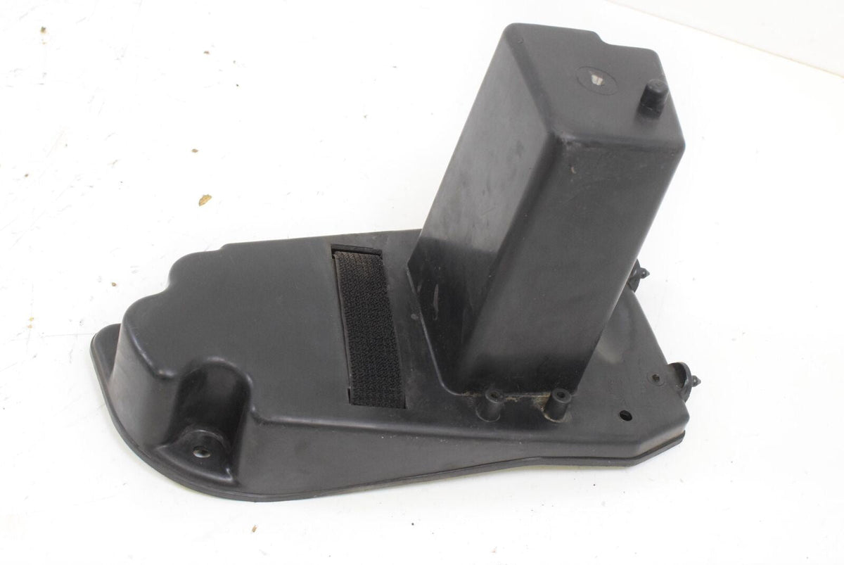 2000 Kawasaki VN1500 Vulcan Classic Tool Box Housing w Tools 32098-1109 {{ shop.shopifyCountryName }} - Mototech271