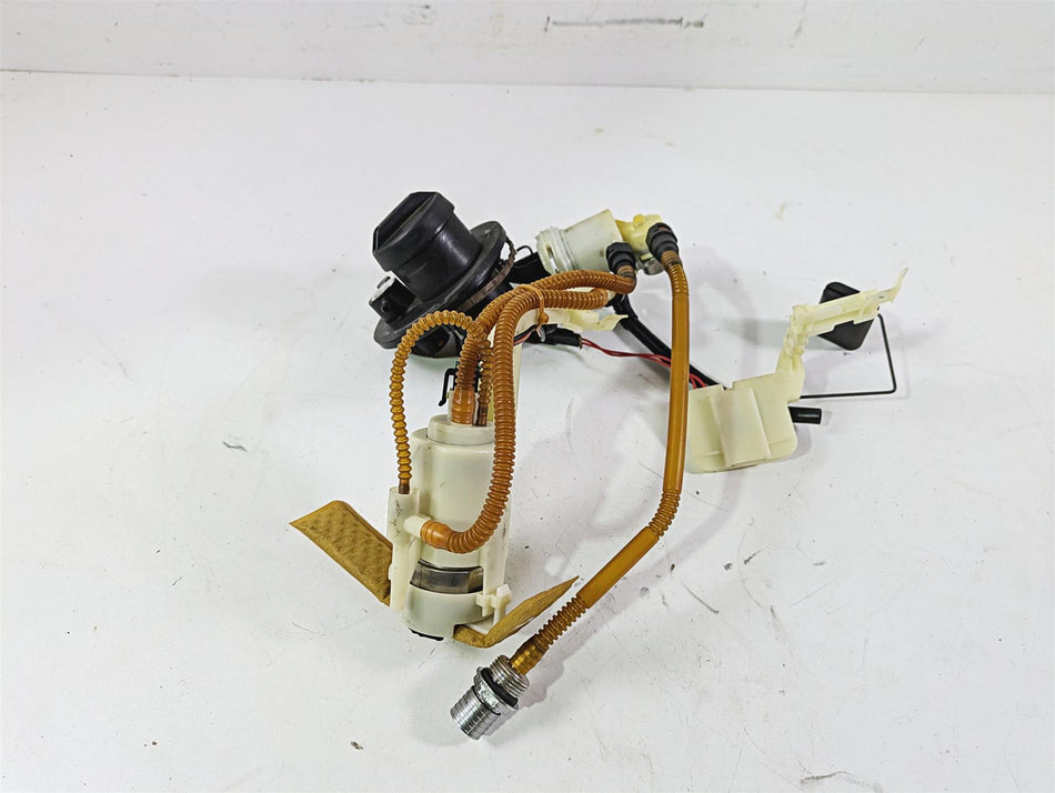 2011 Harley Touring FLHTCUSE CVO E-Glide Fuel Gas Petrol Pump 62908-08 75069-08 {{ shop.shopifyCountryName }} - Mototech271