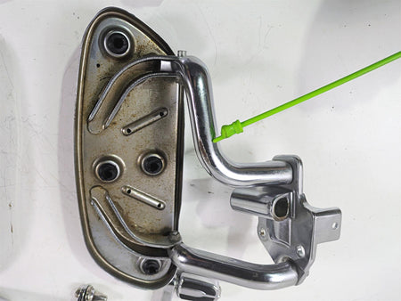 2010 Harley Touring FLHXSE CVO Street Glide Floorboard Footpeg Set Read 51498-09 {{ shop.shopifyCountryName }} - Mototech271