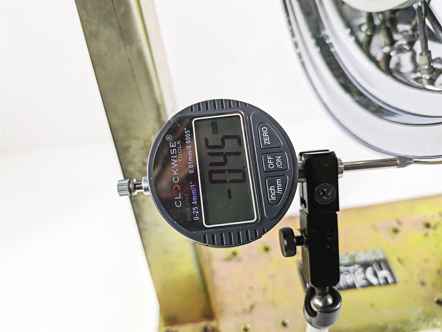 2002 Honda VTX1800 Retro Straight 15x4.5 Spoke Rear Wheel Rim 42650-MCV-A11 {{ shop.shopifyCountryName }} - Mototech271