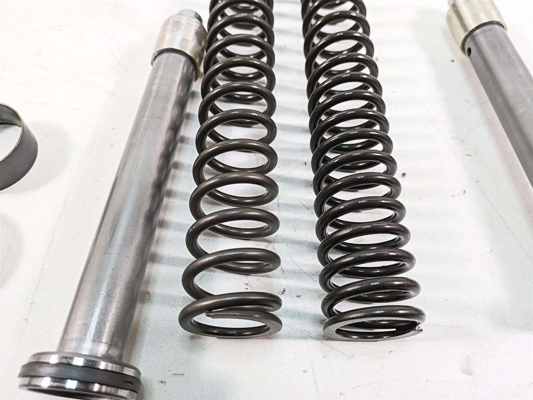 2019 Harley Touring FLHX Street Glide Front Fork Internals Spring Set 45500339 {{ shop.shopifyCountryName }} - Mototech271