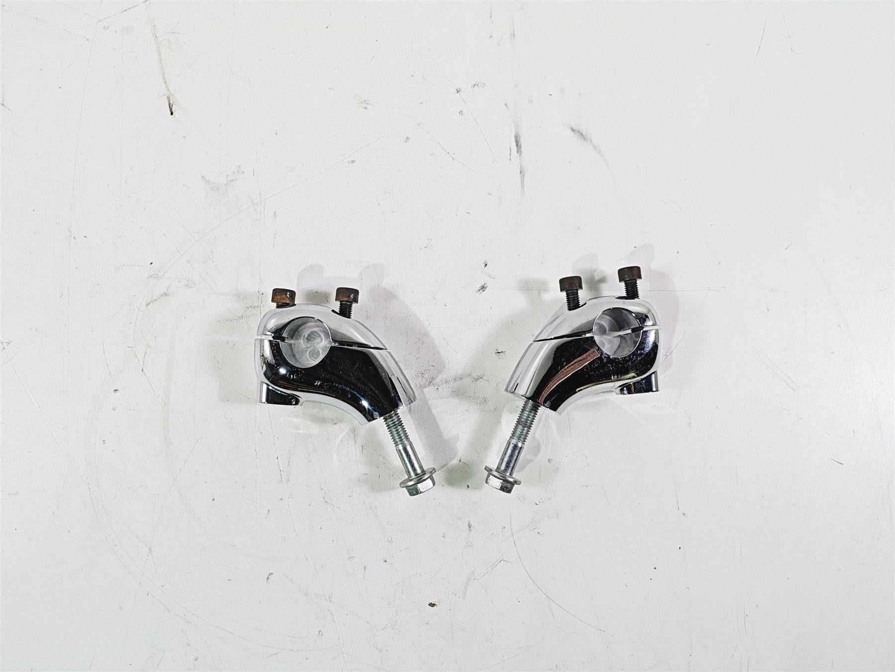 2006 Harley VRSCR Street V-Rod Handlebar Riser Mount Set 55945-06 55995-06 {{ shop.shopifyCountryName }} - Mototech271