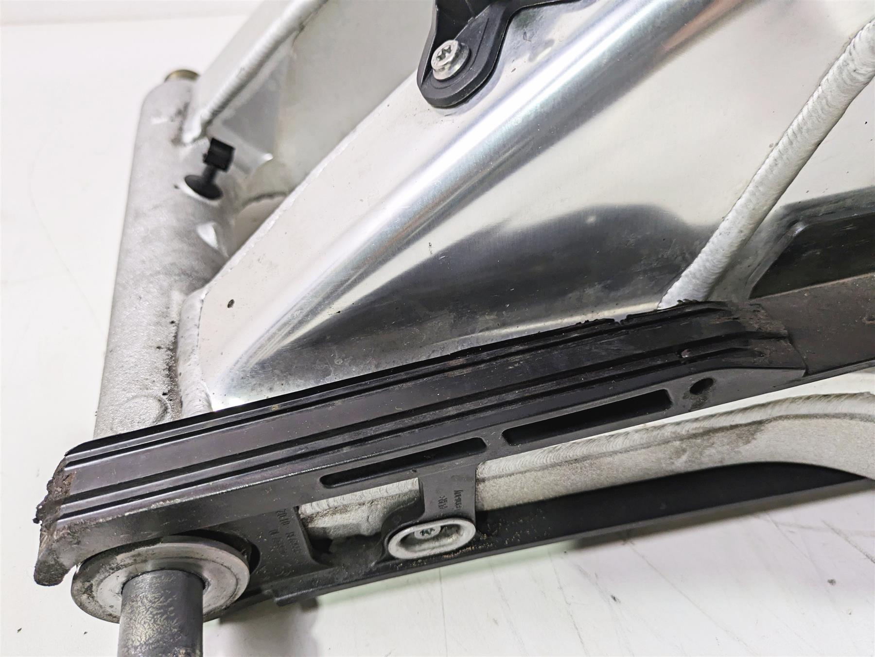2016 BMW S1000RR K46 Rear Swingarm Swing Arm 33358543490 {{ shop.shopifyCountryName }} - Mototech271