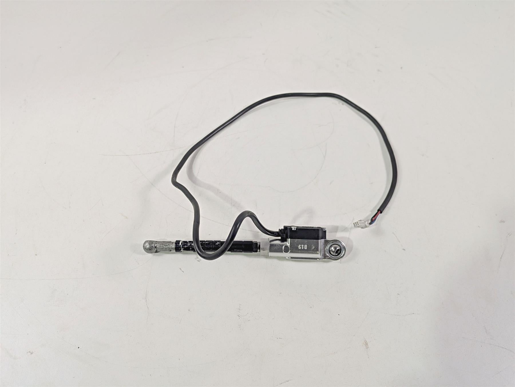 2017 Aprilia RSV 1100 Tuono V4 Factory Quickshifter Quick Shifter -Read 2B002890