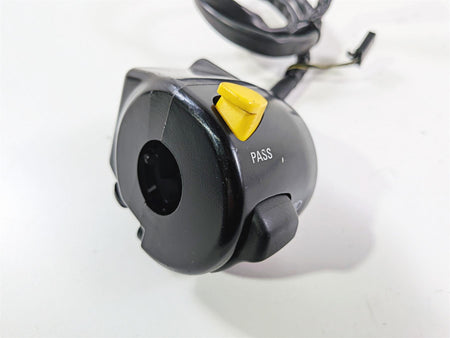 2014 Suzuki M109R VZR1800 Boulevard Left Hand Blinker Control Switch 37400-48GB0 {{ shop.shopifyCountryName }} - Mototech271