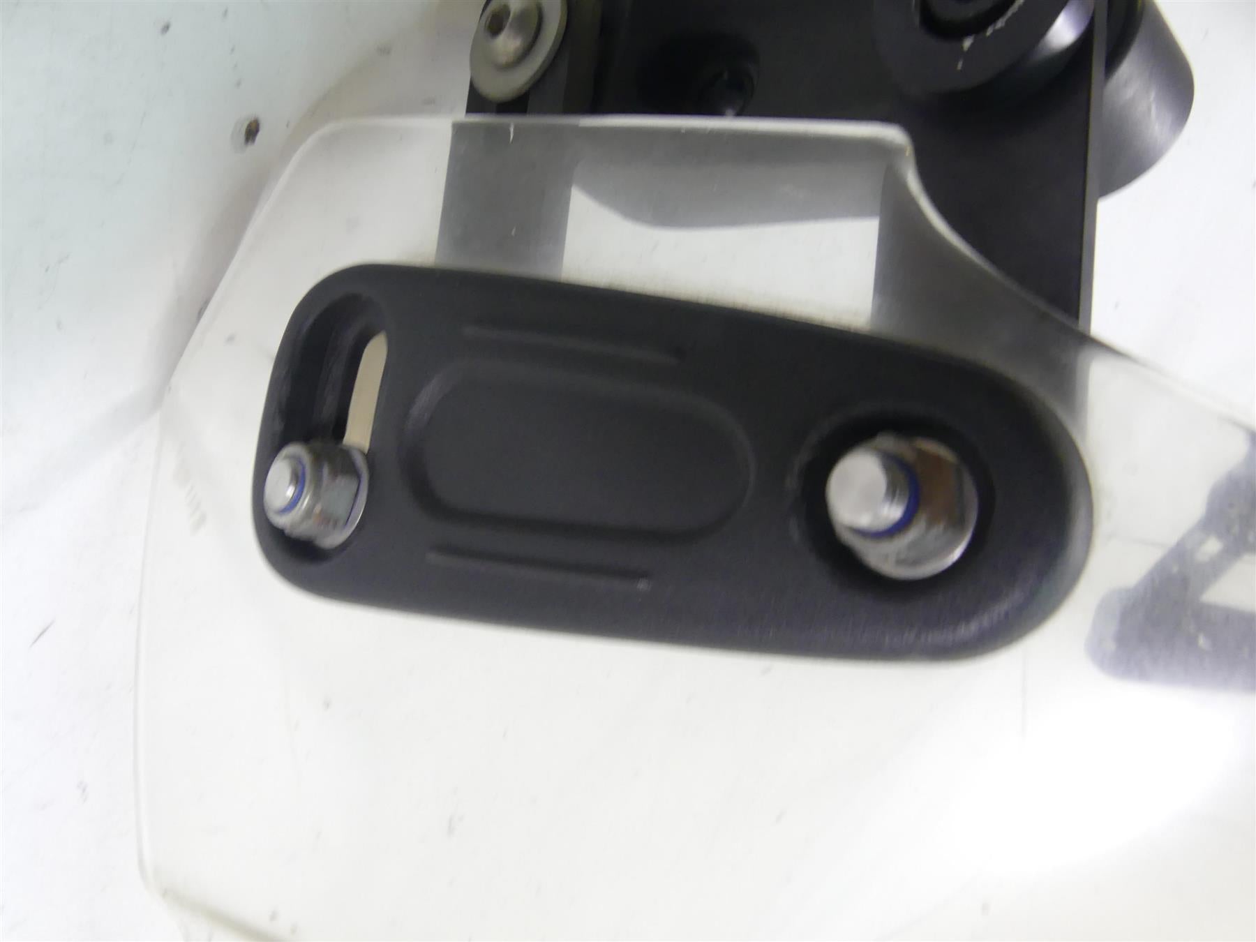 2003 BMW R1150 GS R21 Windshield Wind Shield Screen + Mount Brackets 46637665458 {{ shop.shopifyCountryName }} - Mototech271