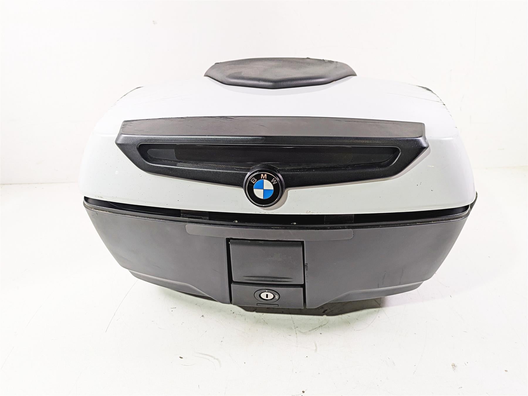 2015 BMW K1600 GT K48 Rear Top Case Trunk Luggage Box 46547729452 {{ shop.shopifyCountryName }} - Mototech271